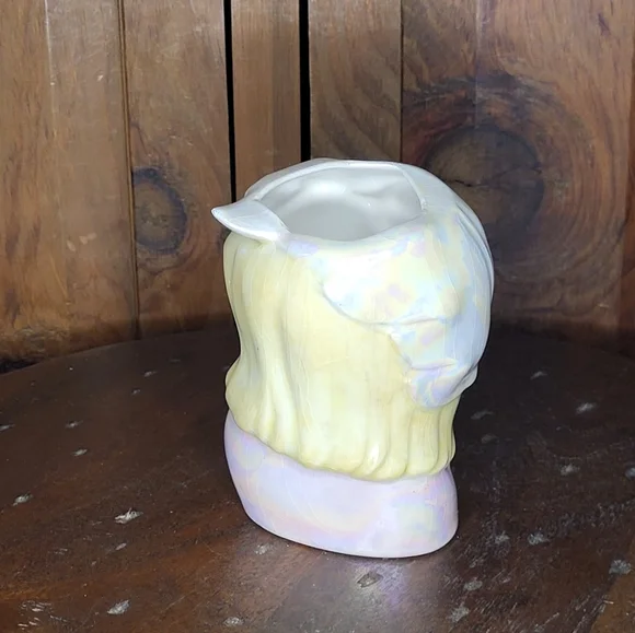 Vintage Ceramic Girl Head Vase - Picture 6 of 12